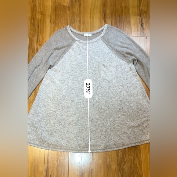 Cherish Light Gray Long Sleeve Women's Top Size L - Picture 6 of 11